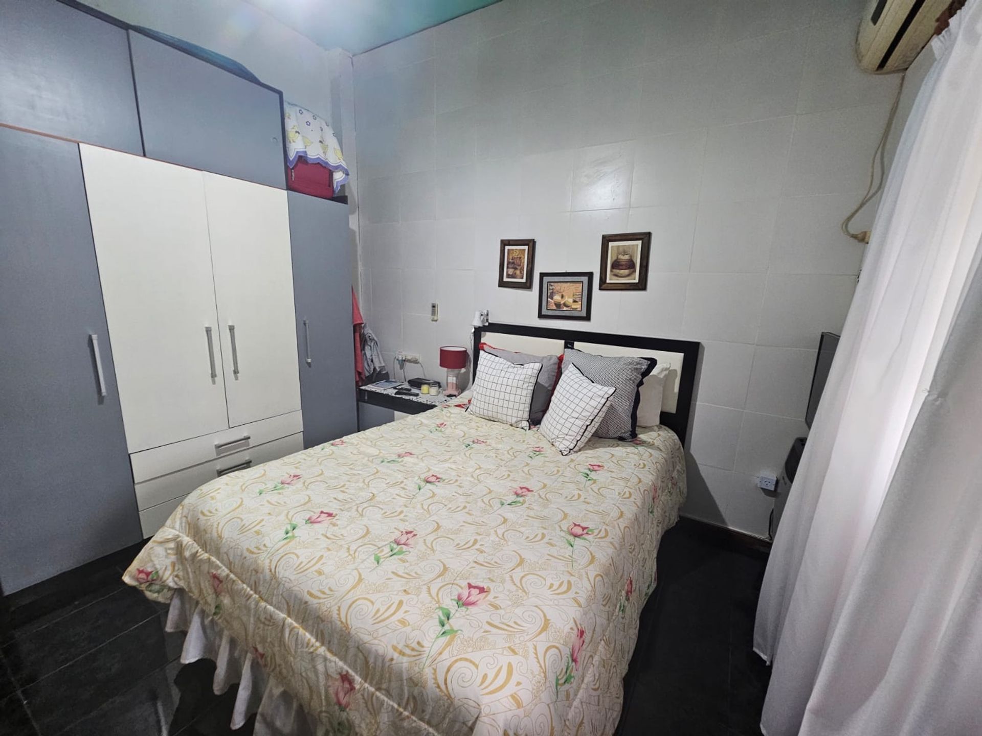 Casa Multifamiliar-2 Casas Lote 400 M2 Martinez
