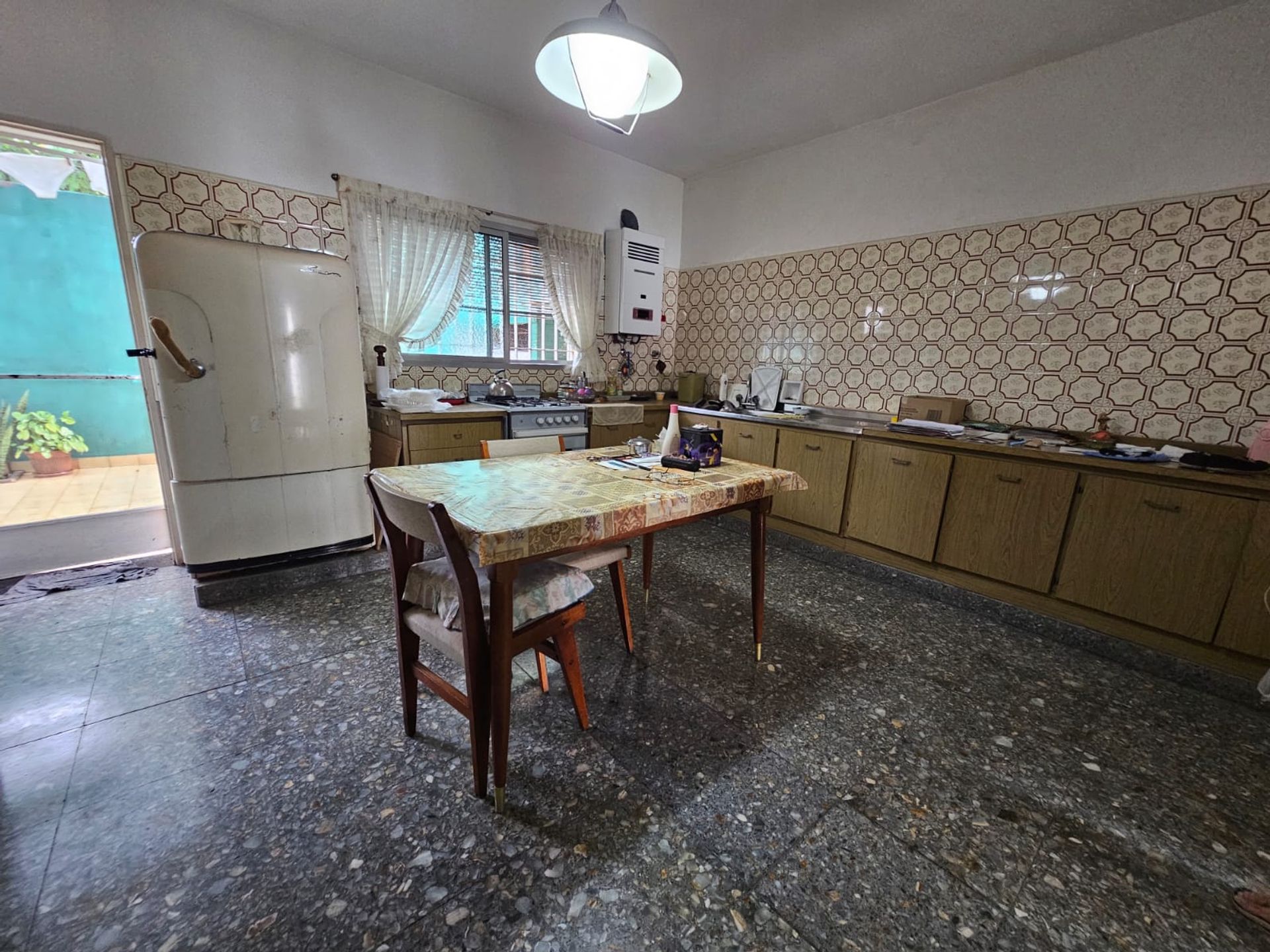Casa Multifamiliar-2 Casas Lote 400 M2 Martinez