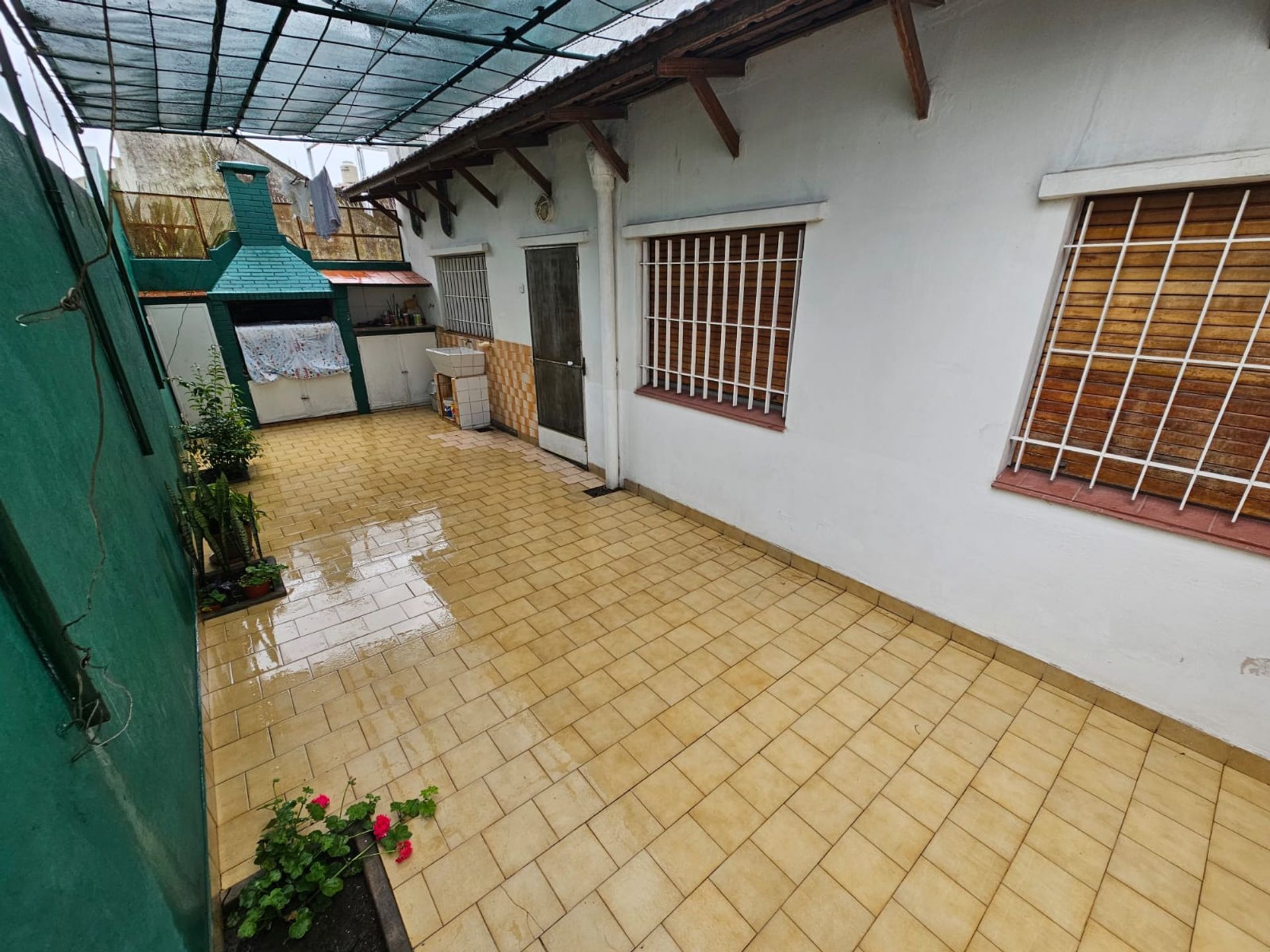 Casa Multifamiliar-2 Casas Lote 400 M2 Martinez