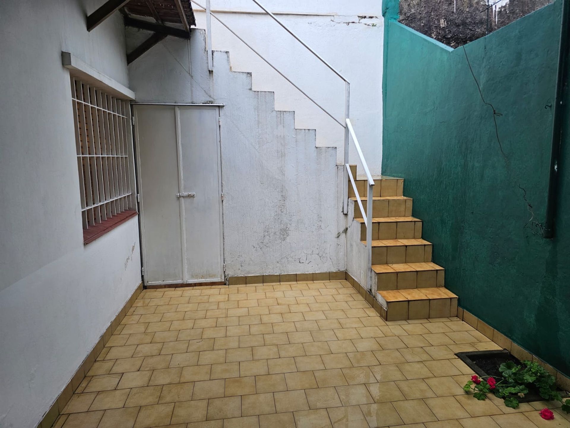 Casa Multifamiliar-2 Casas Lote 400 M2 Martinez