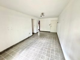 Venta 3 Ambientes Planta Baja C/Jardin Y Cochera