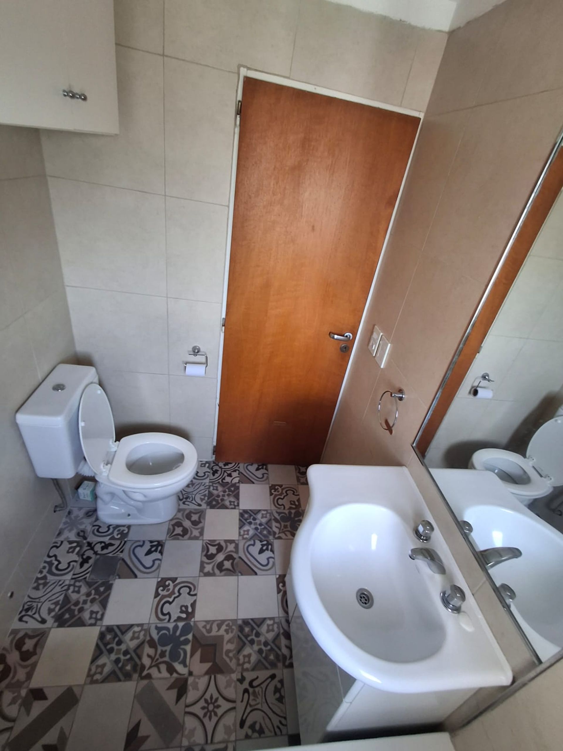 Depto en venta 2 amb. con escritorio Tigre (Cazon)