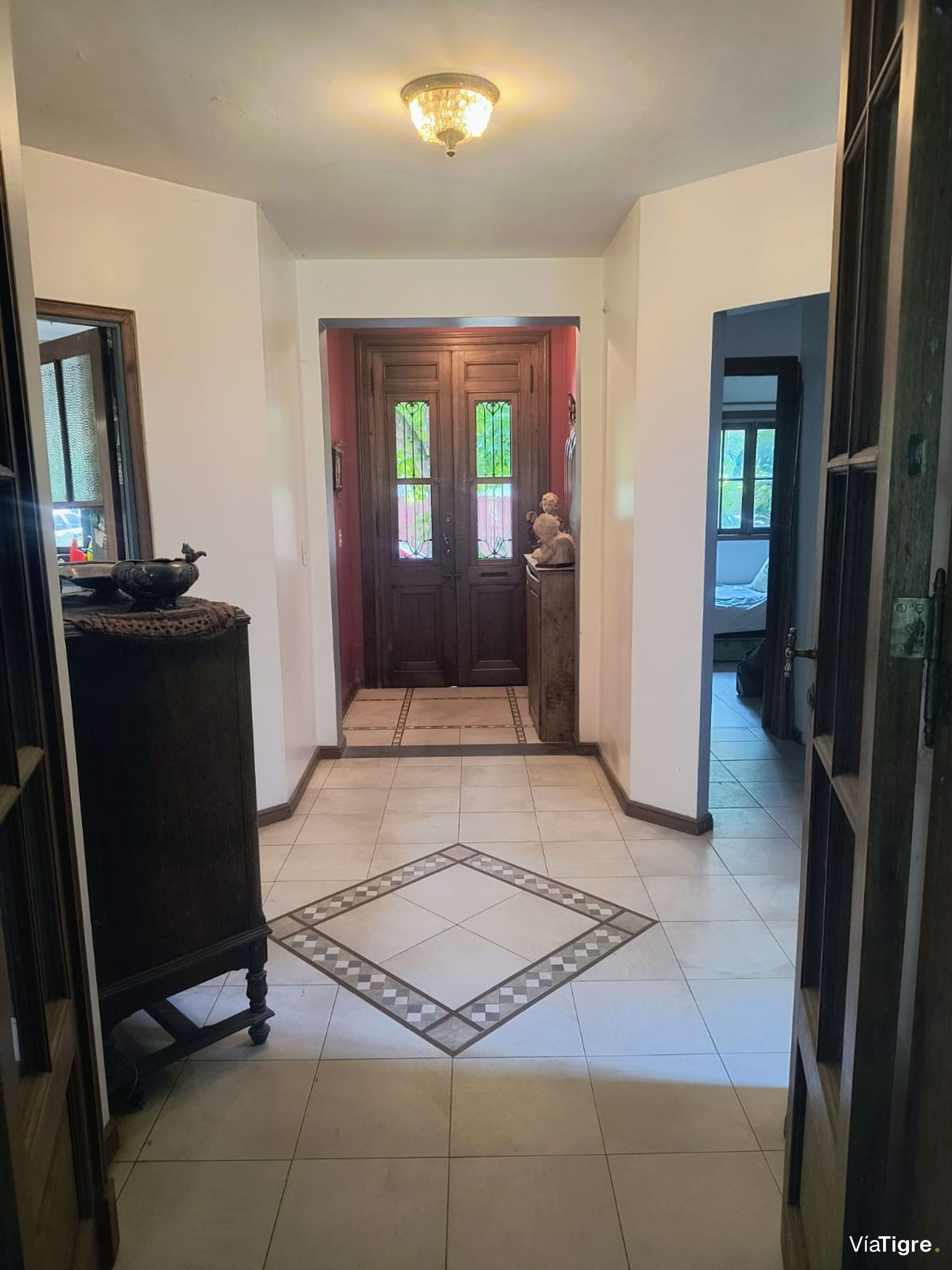 VENTA CASA 6 amb con Pileta Jardin. TIGRE CHICO