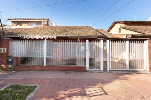 Rental of 4-room Apartment with Garage in Martinez