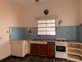 Casa Multifamiliar a refaccionar