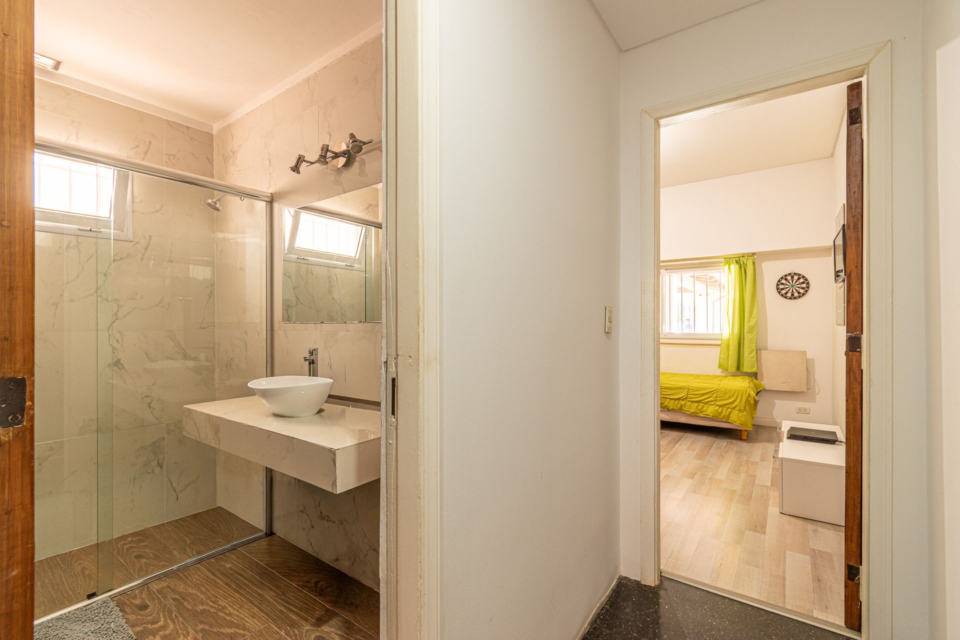 Venta Casa 4 Amb con Jardin y Quincho en Martinez