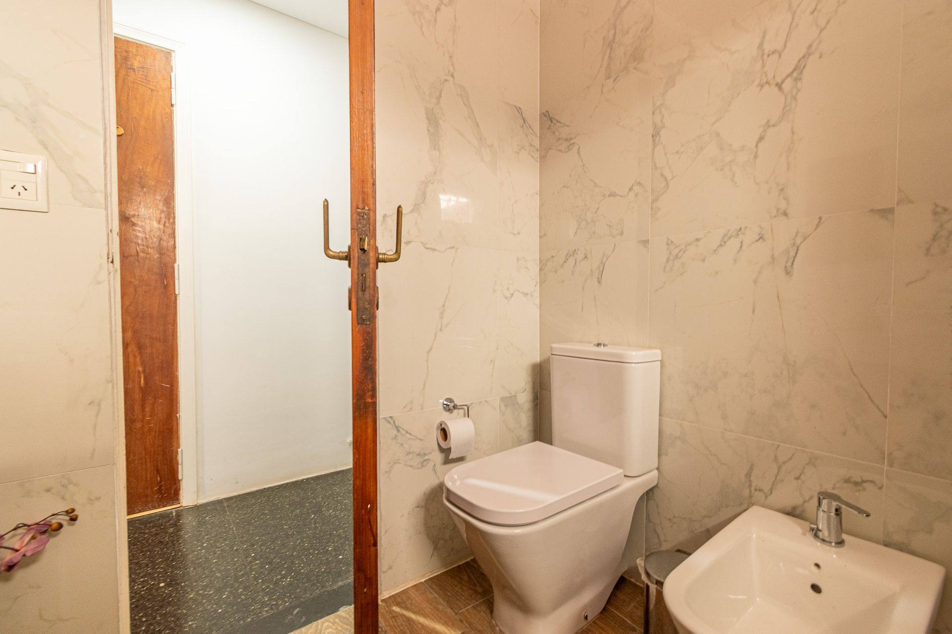 Venta Casa 4 Amb con Jardin y Quincho en Martinez