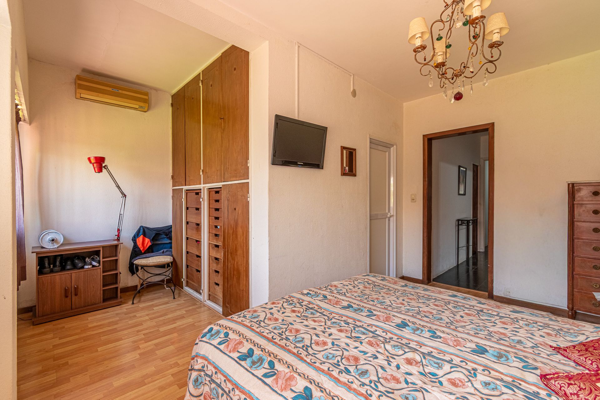 Venta Casa 4 Amb con Jardin y Quincho en Martinez