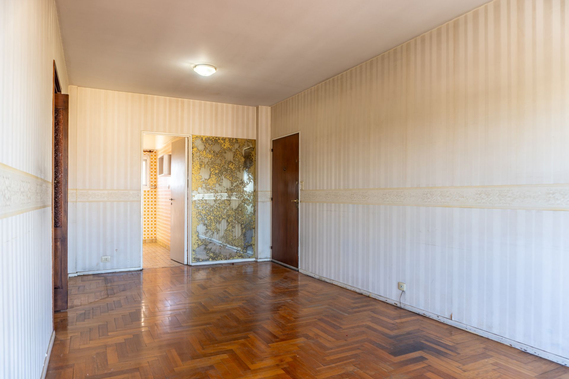 Juan de Garay 2400. 8 Piso.3 Amb .Balcon Olivos.