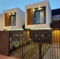 Venta Punta Chica, Duplex Con Jardín Y Pileta