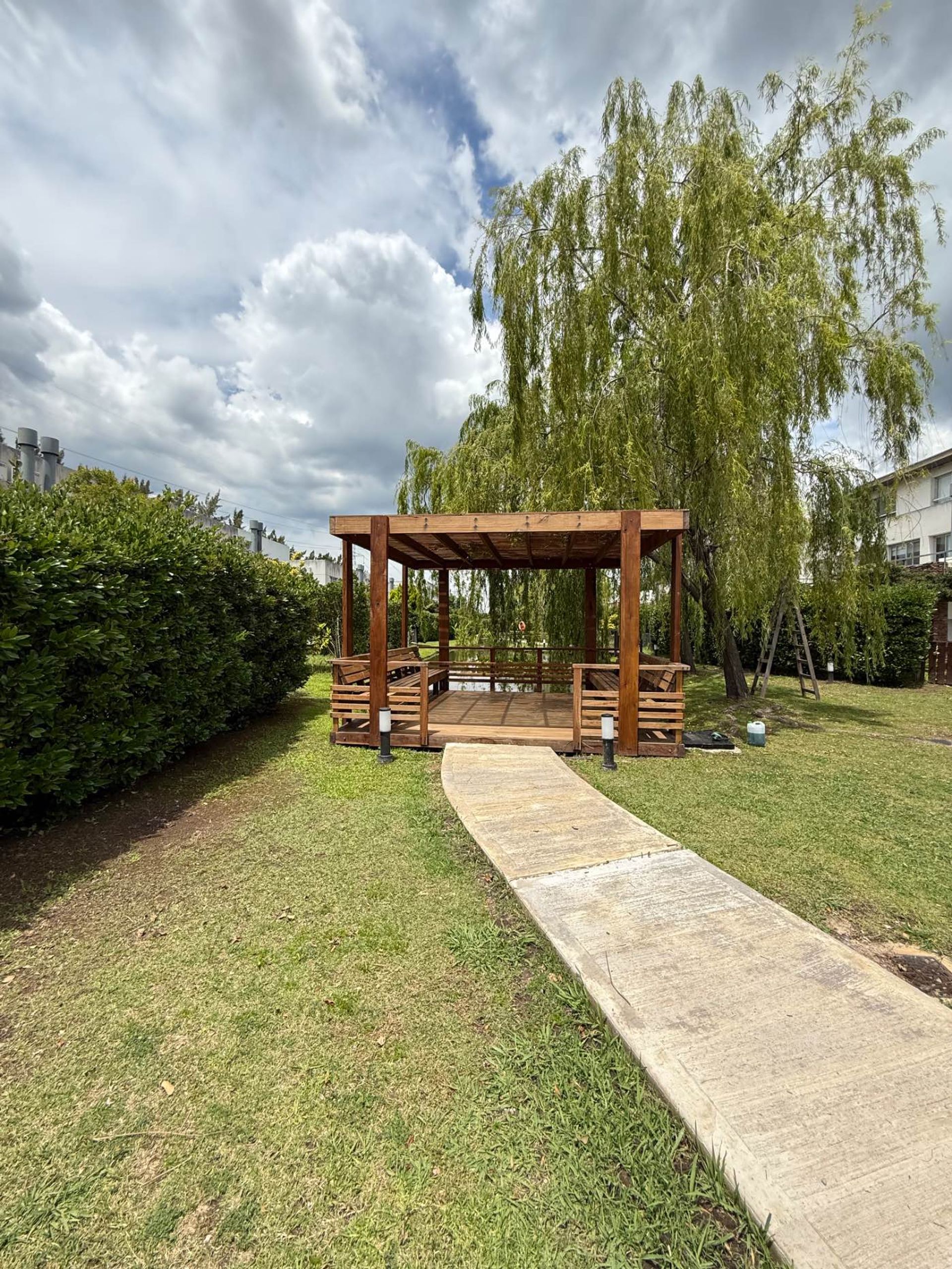 venta departamento duplex barrio Sendero, Nordelta