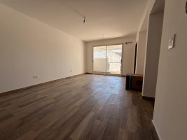 Alquiler 2 Ambientes En Tigre Centro Con Cochera