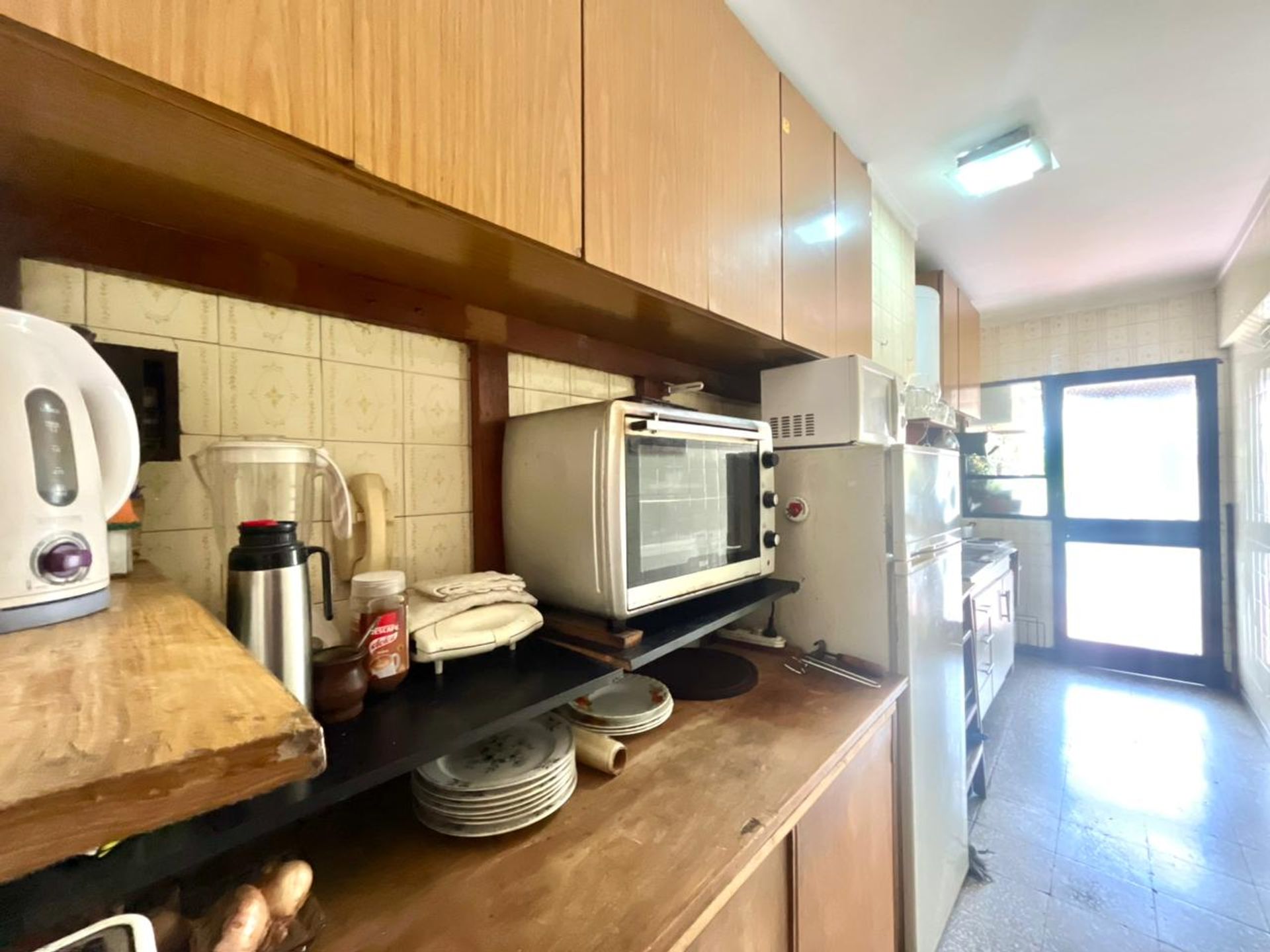 Three-Room Sale with Front Continuous Balcony