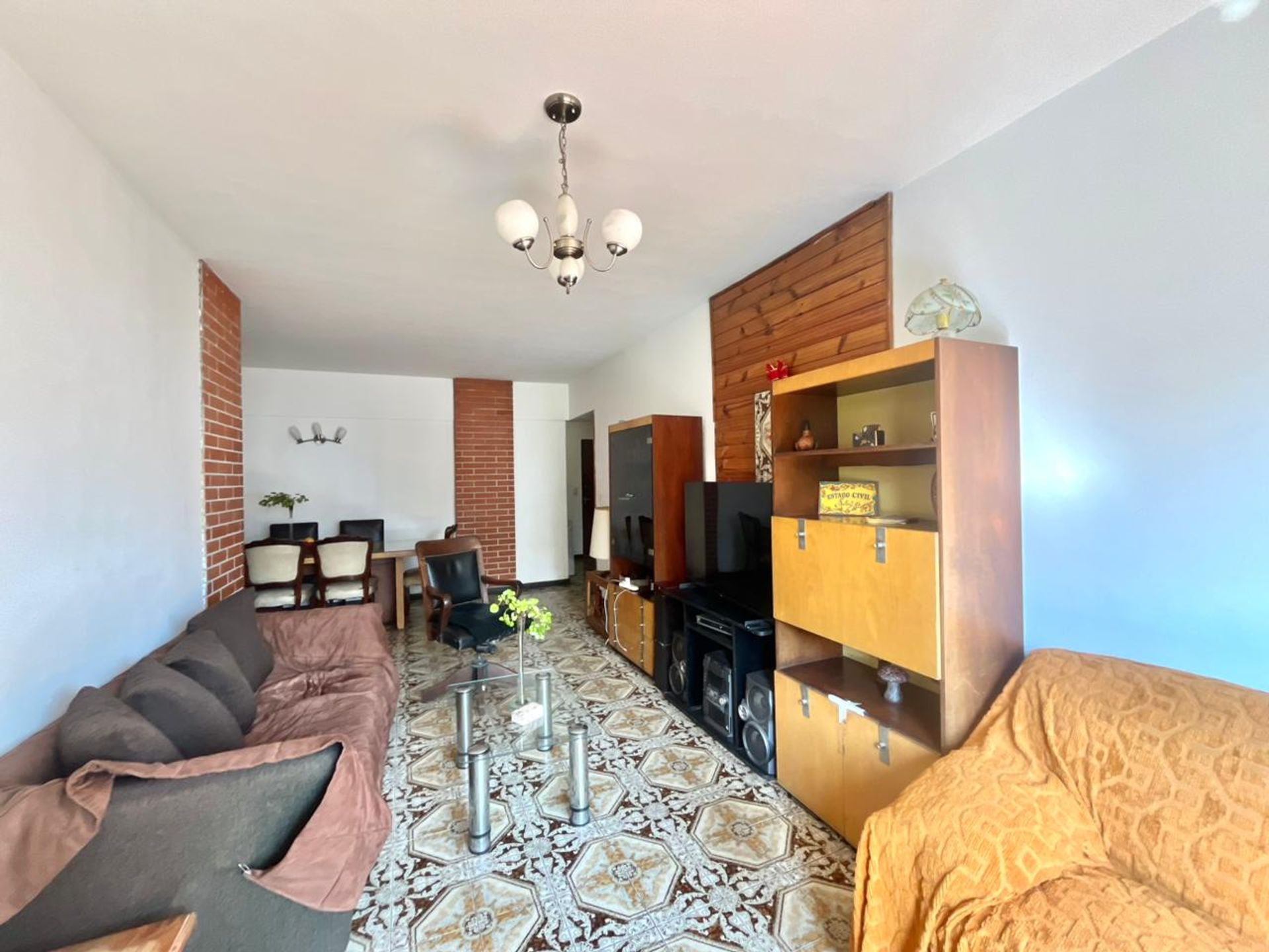 Venta Tres Ambientes Con Balcon Corrido Al Frente