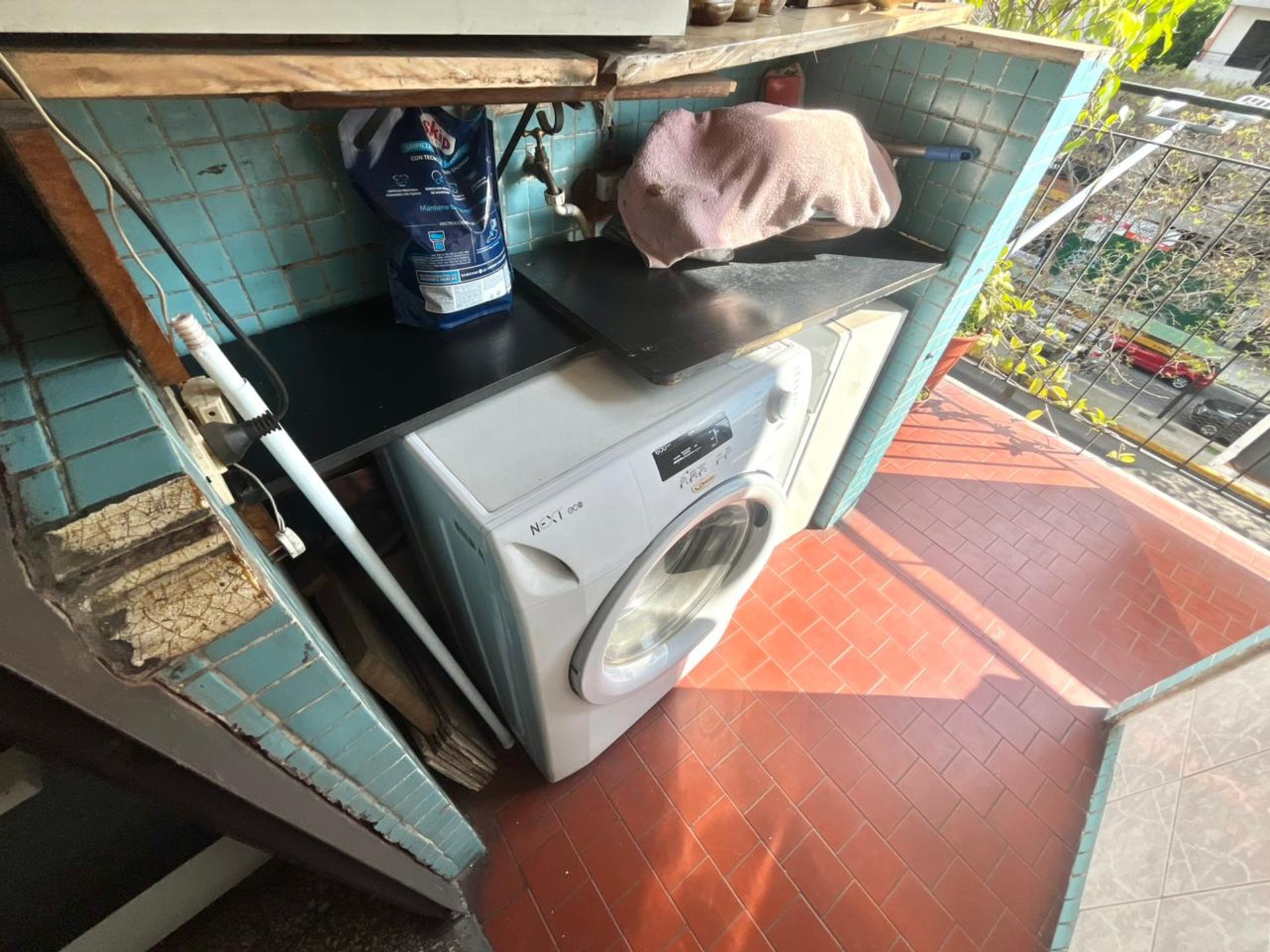 Venta Tres Ambientes Con Balcon Corrido Al Frente