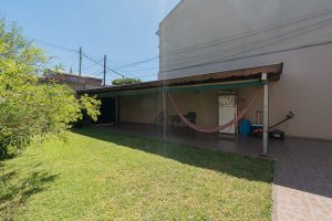 4-room House with Garage in Carapachay