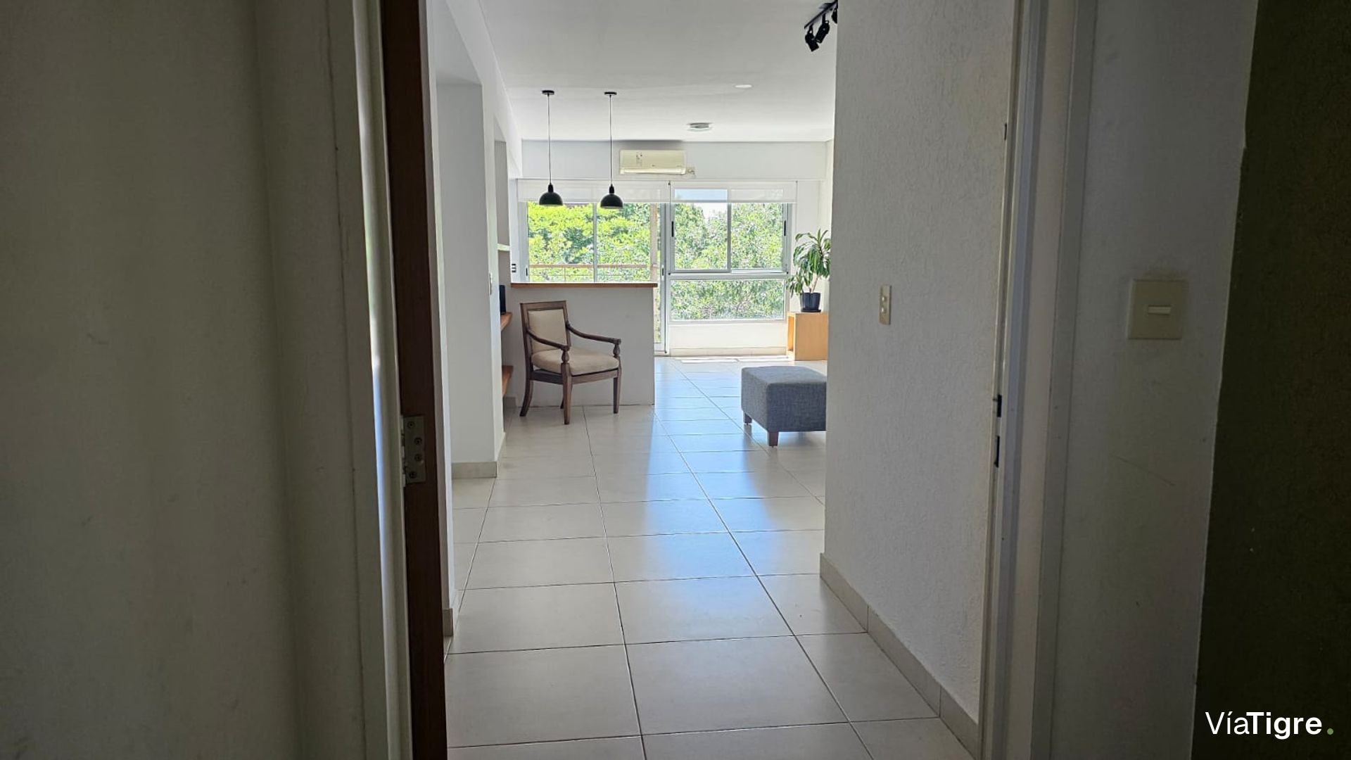 Venta departamento 2 amb amplios cochera balcon