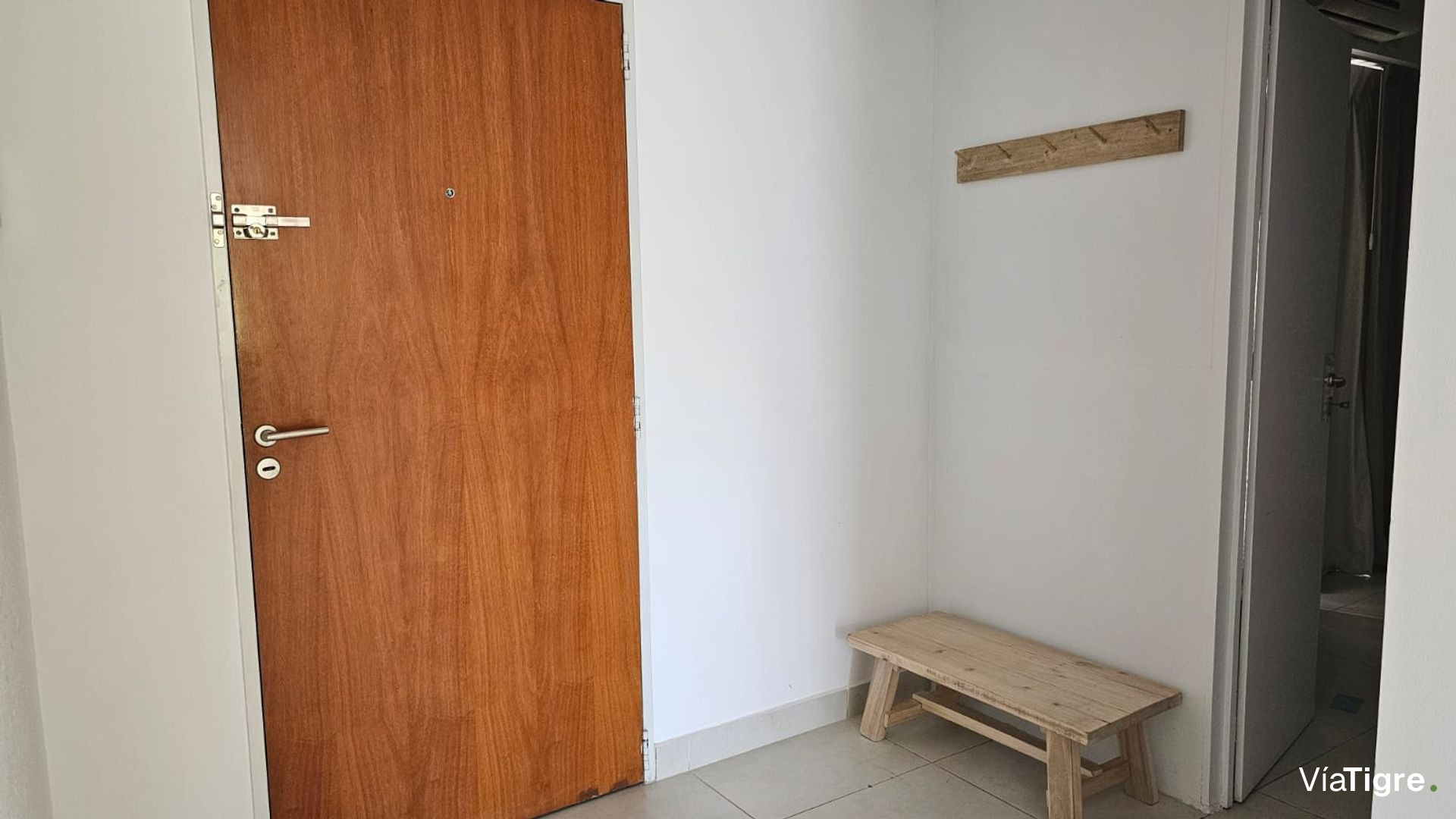 Venta departamento 2 amb amplios cochera balcon