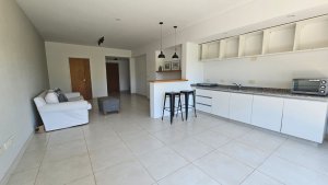 Venta departamento 2 amb amplios con balcon frente