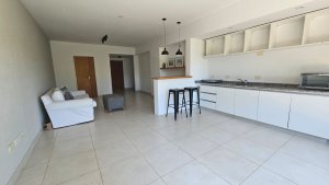 Venta departamento 2 amb amplios con balcon frente