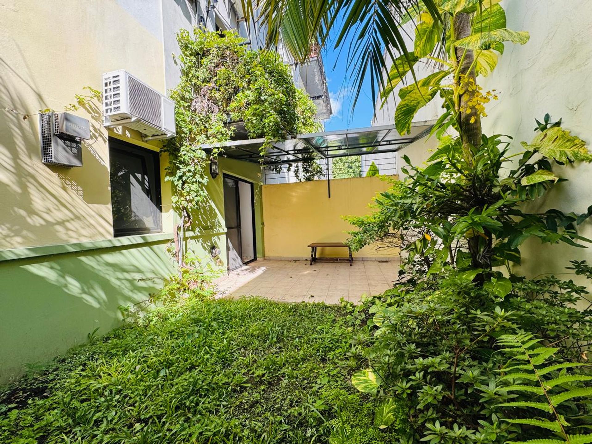 Apartment for Sale – Olivos, 2 Rooms, Garage