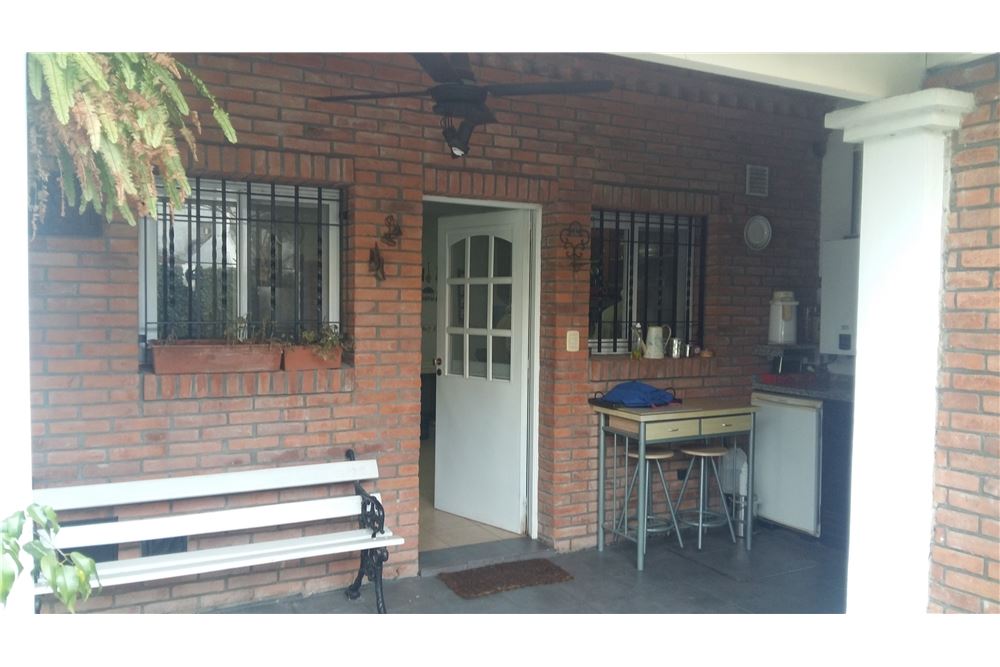 Casa A La Venta En Martinez Con 3 Dormitorios