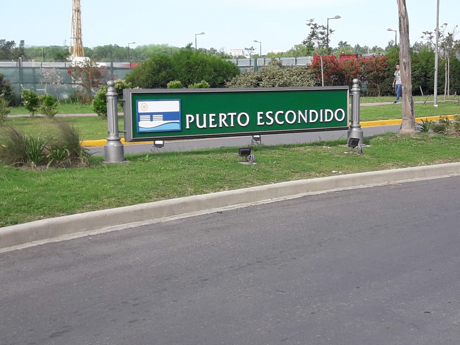 Pto. Escondido - Nordelta - Profesional o Vivienda