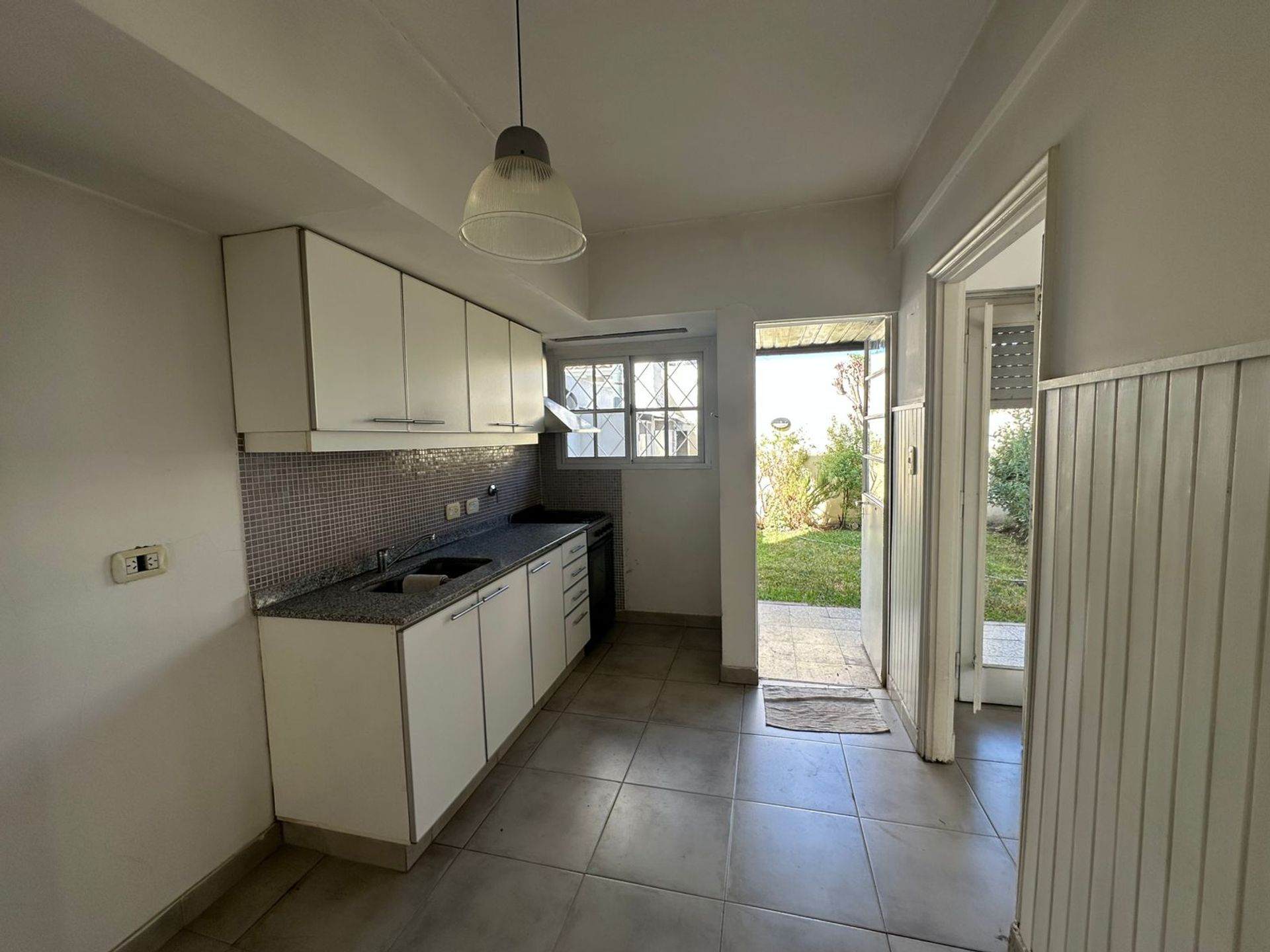 Duplex 5 Amb En Alquiler En Martinez Con Jardin