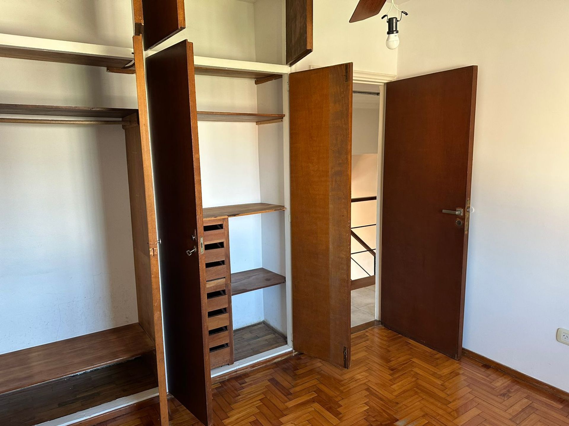 Duplex 5 Amb En Alquiler En Martinez Con Jardin