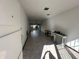 Duplex 5 rooms for rent in Martinez with garden