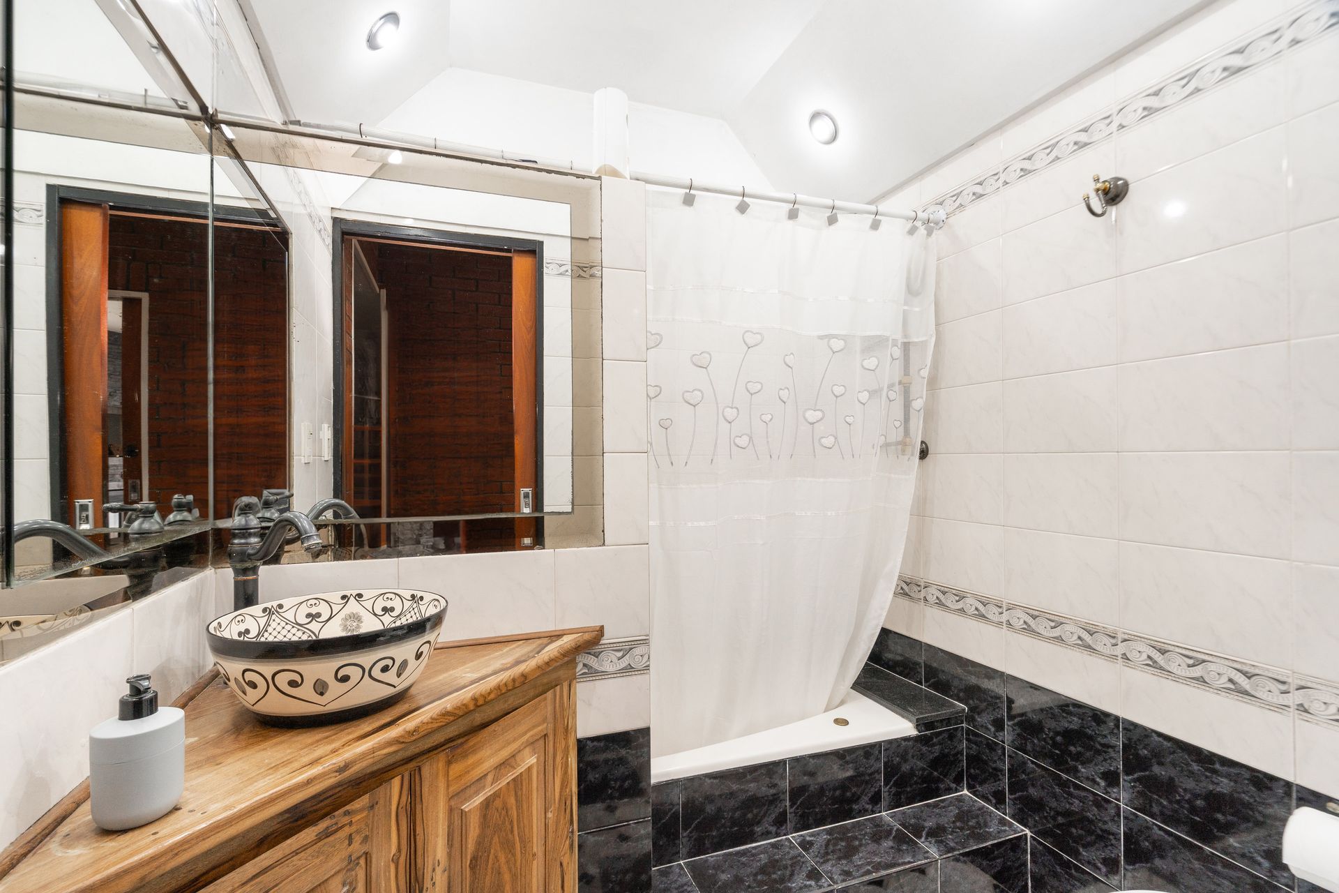 Casa En Venta Boulogne C/Jardin, Pileta Y Quincho!