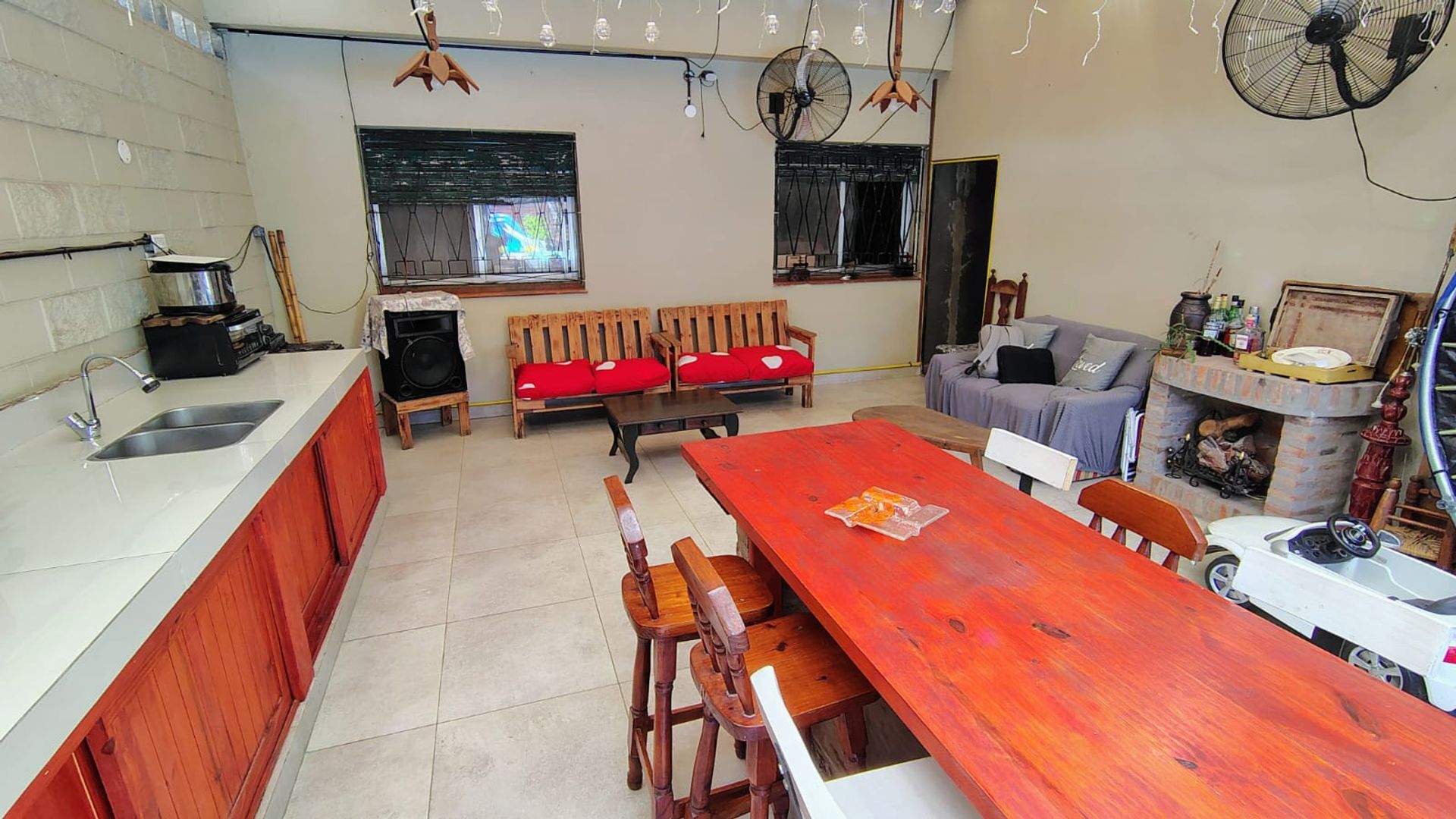 110 M2 de LOCAL COMERCIAL + CASA QUINCHO Y PILETA
