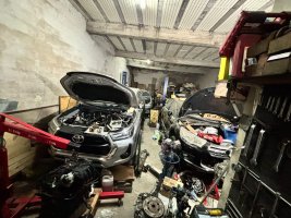 Commercial Shed 110 square meters + House with Barbecue Area and Pool