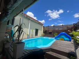 Commercial Shed 110 square meters + House with Barbecue Area and Pool