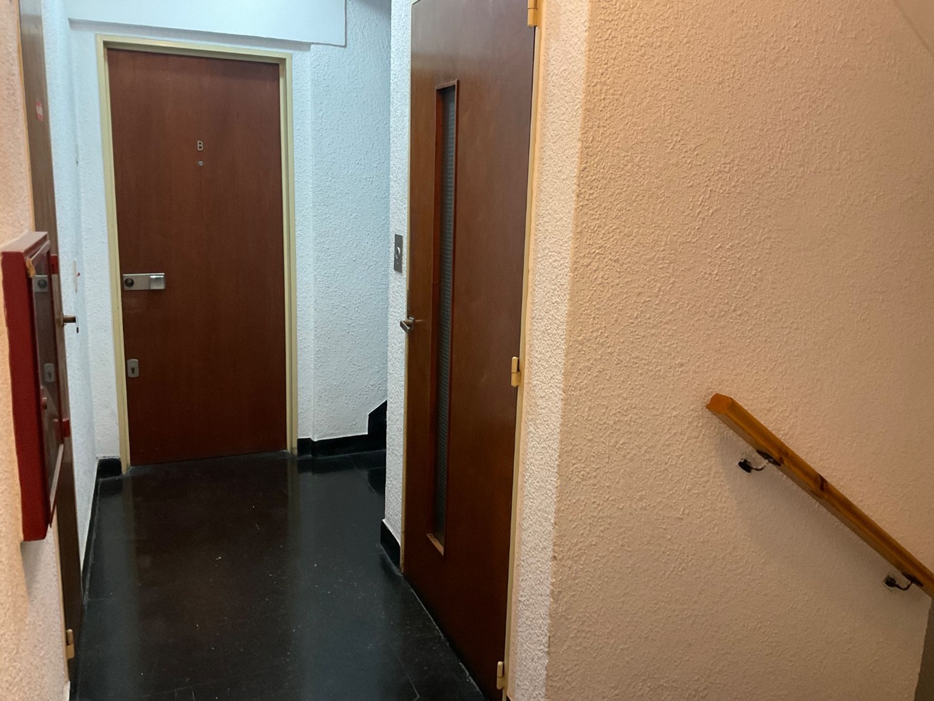 VENTA 4 ambientes, cochera y pileta ACEPTA PERMUTA
