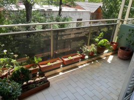 For Sale: Semi-basement 4-room Apartment with Garage and Pool