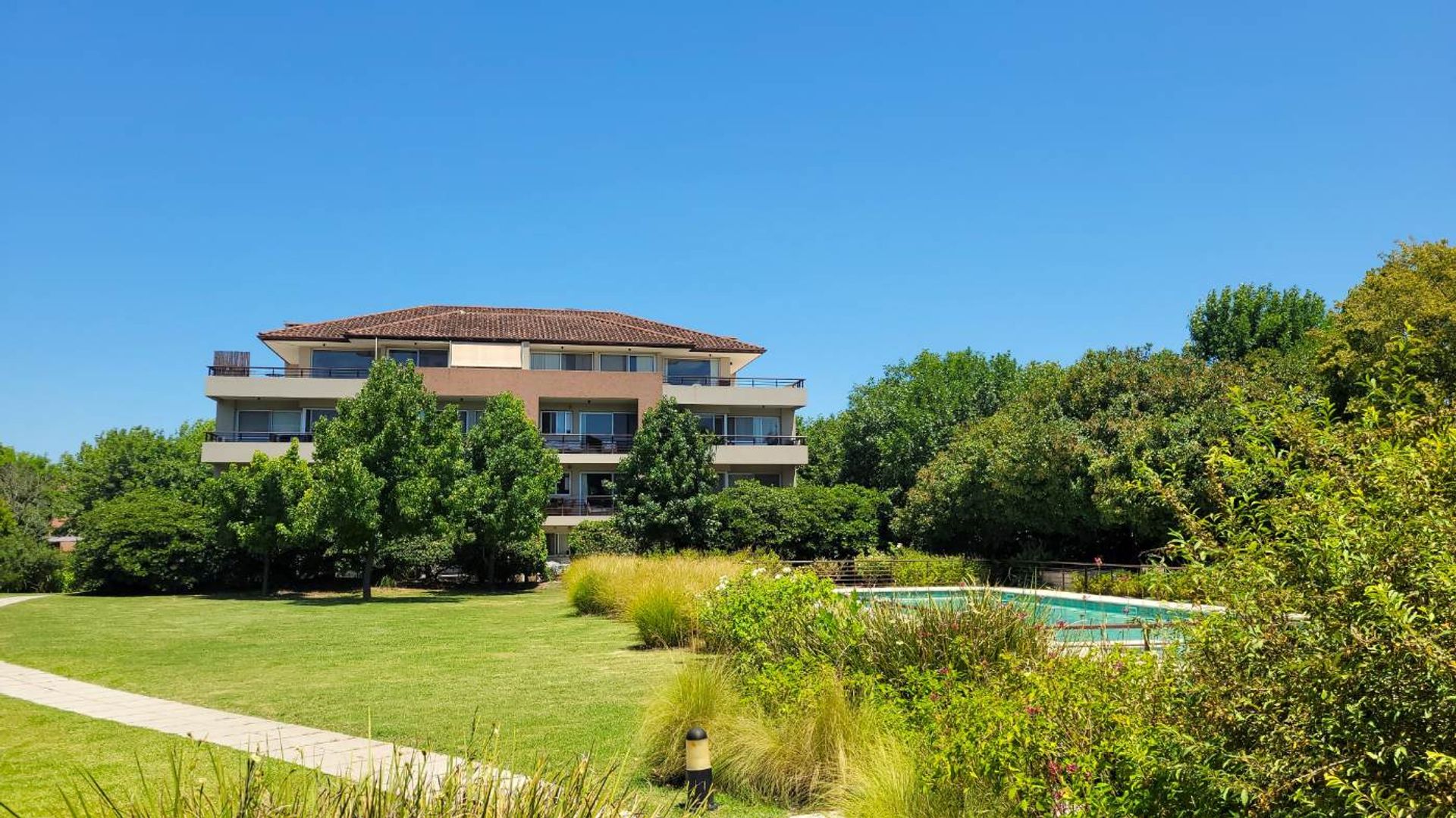 Departamento en Venta con terraza y parrilla