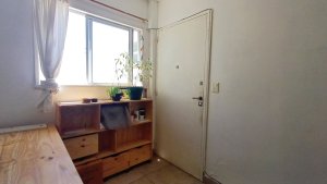 VENTA Departamento 2 ambientes. Sobre Av. Maipu