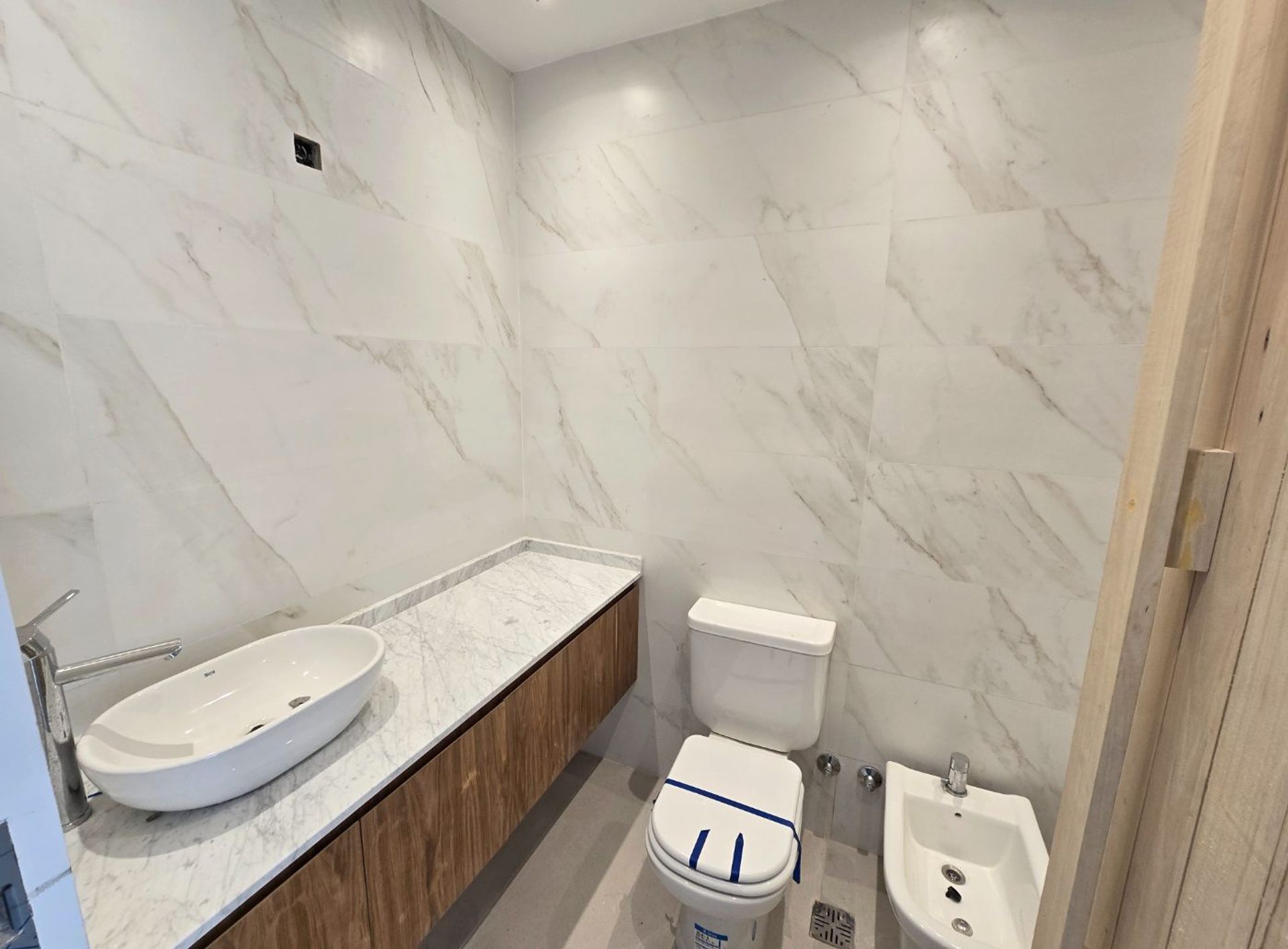 Venta Triplex Con Jardin Y Pileta En San Isidro