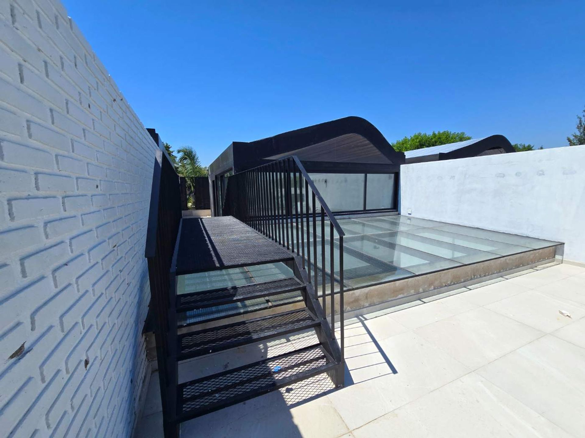 Venta Triplex Con Jardin Y Pileta En San Isidro