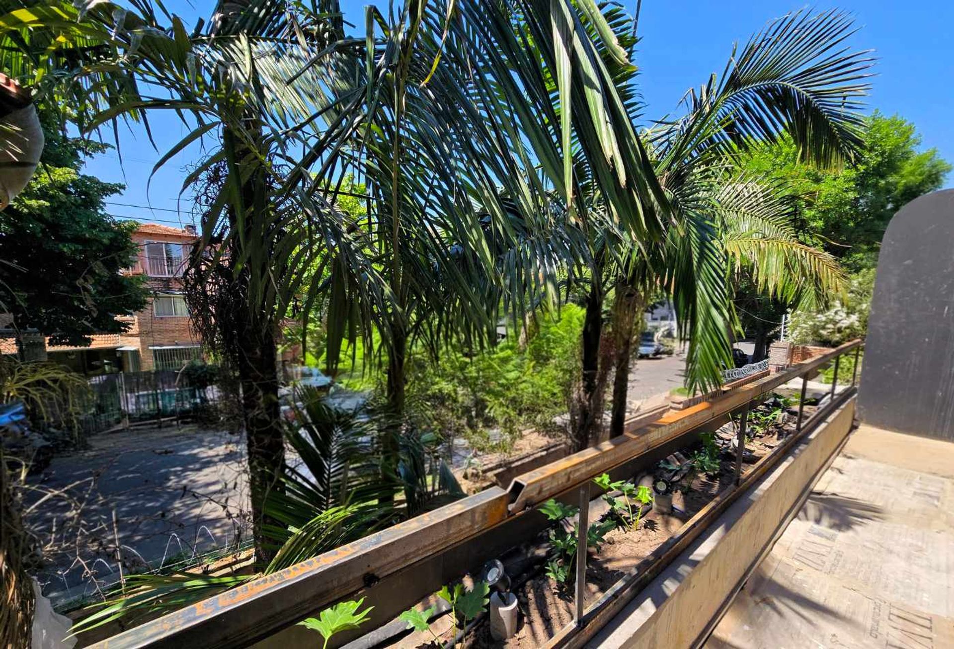 Venta Triplex Con Jardin Y Pileta En San Isidro