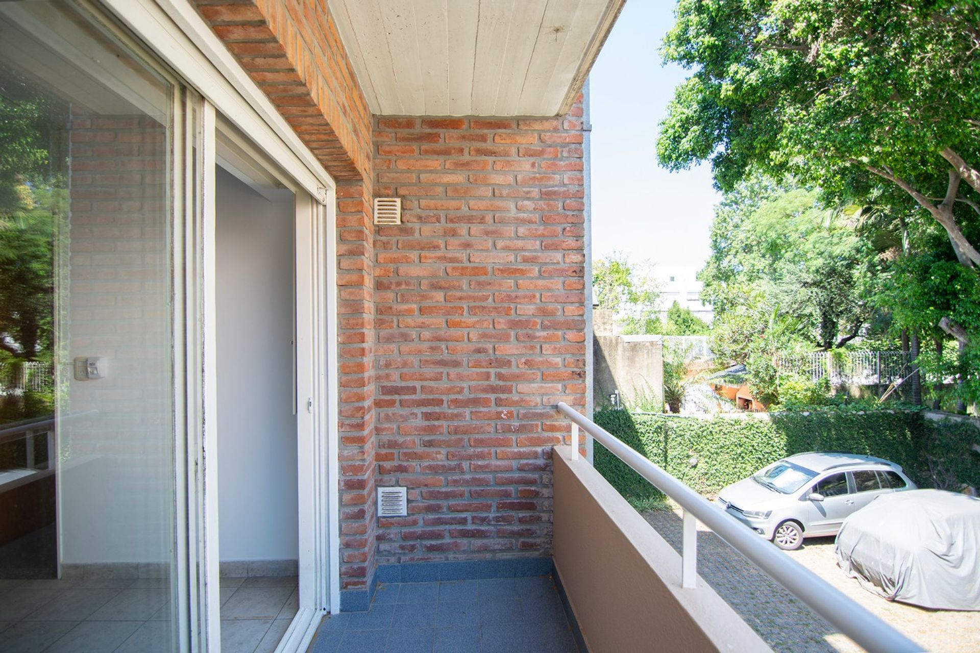 Alquiler Departamento 2 amb c/cochera San Isidro