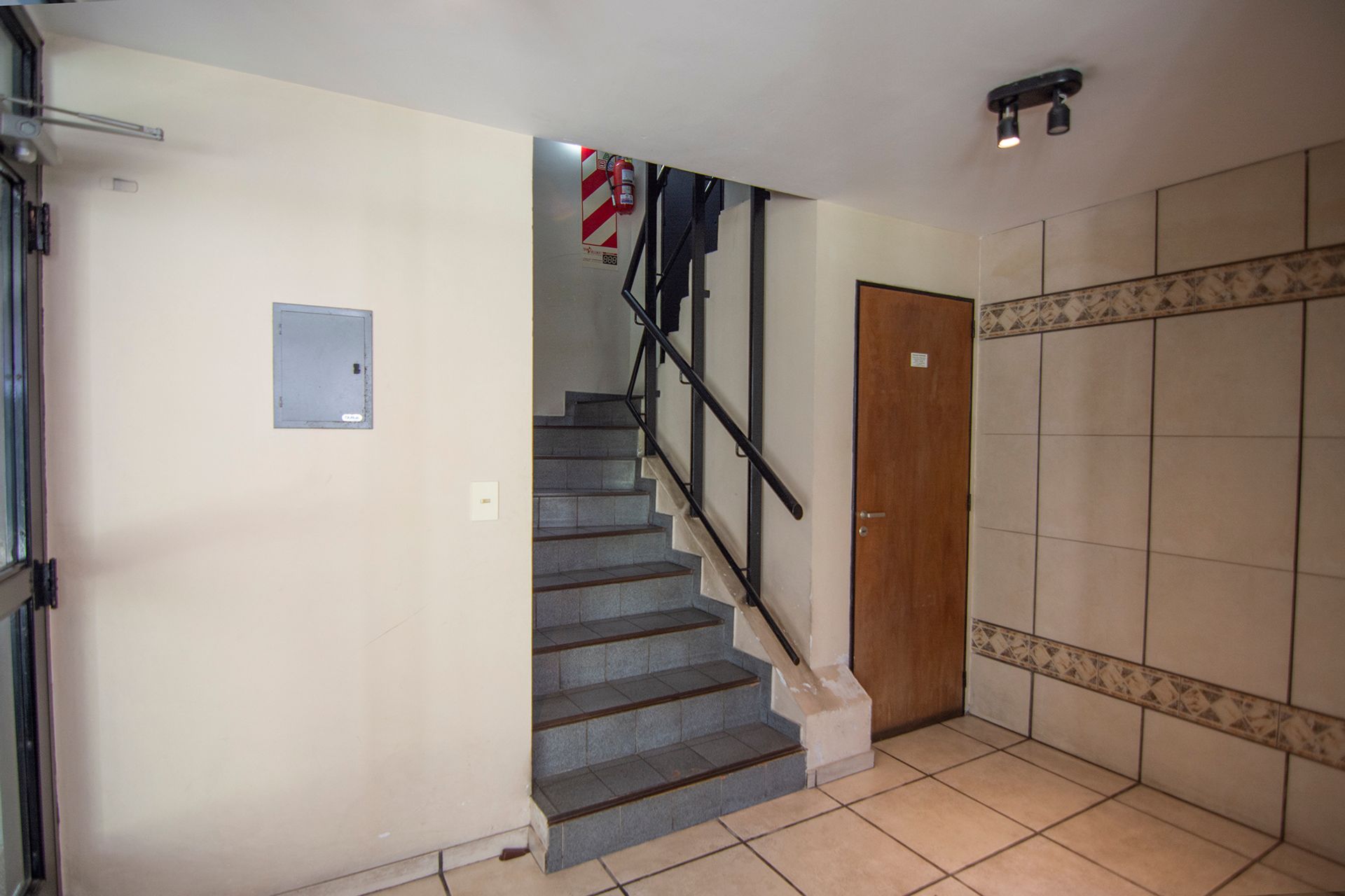 Alquiler Departamento 2 amb c/cochera San Isidro