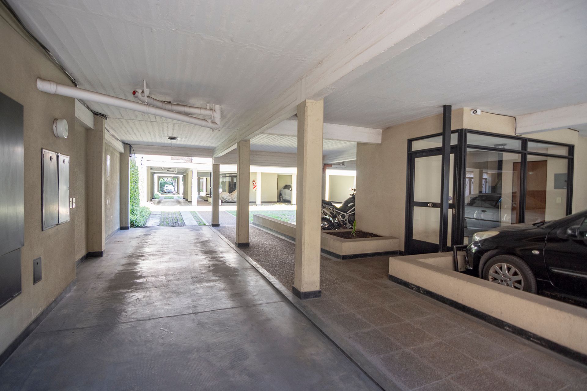 Alquiler Departamento 2 amb c/cochera San Isidro