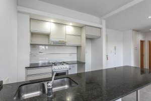 Alquiler dpto 3 amb c/ cochera y balcón-Florida O.