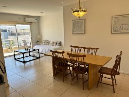 Seasonal 2-room rental with furniture and parking – Nortelta