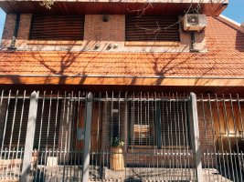 Casa 5 Amb + Dep en Venta S. Isidro Pileta Apto Cr