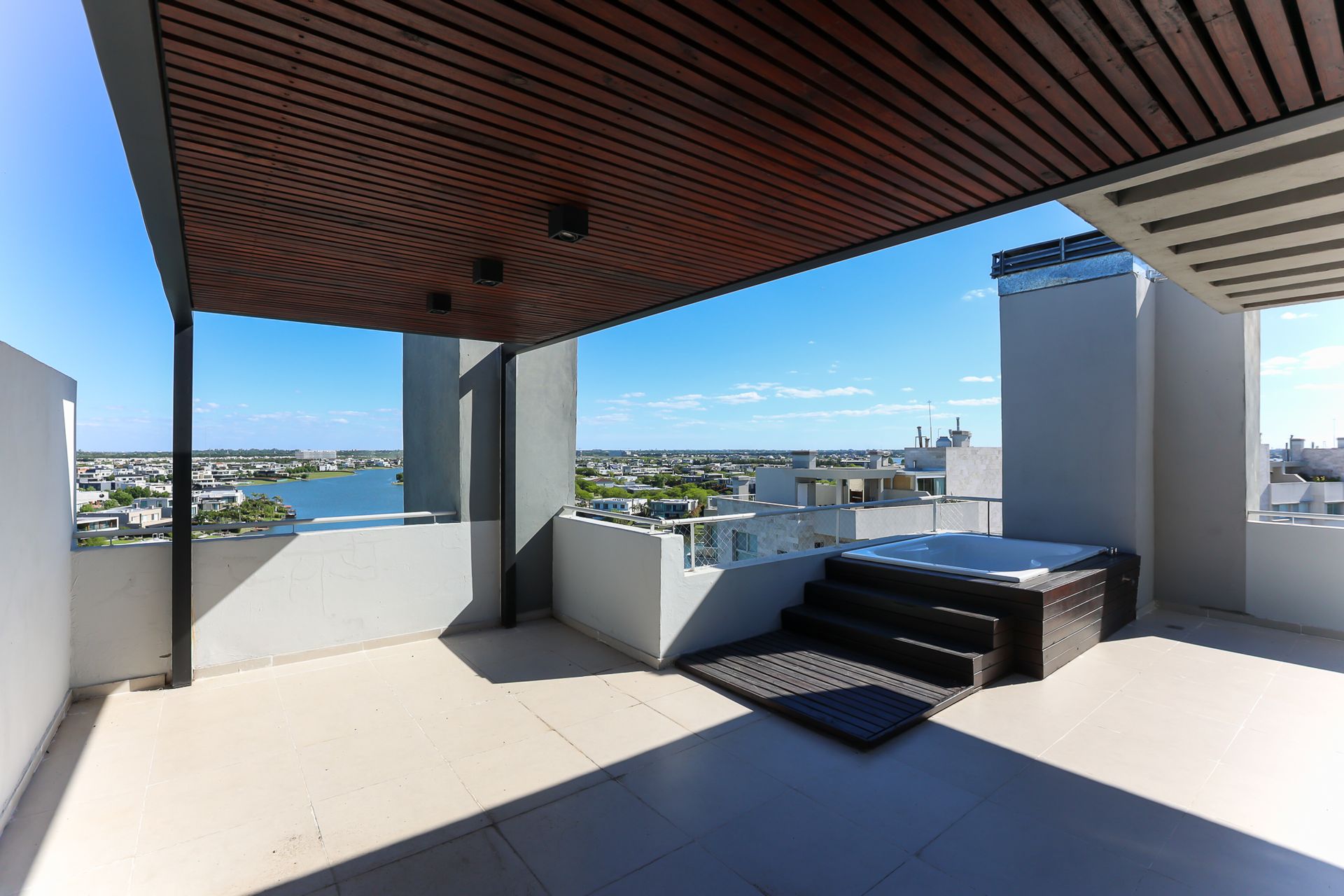 Venta Dpto Tipo Duplex 5Amb/Islas De Golf/Permuta