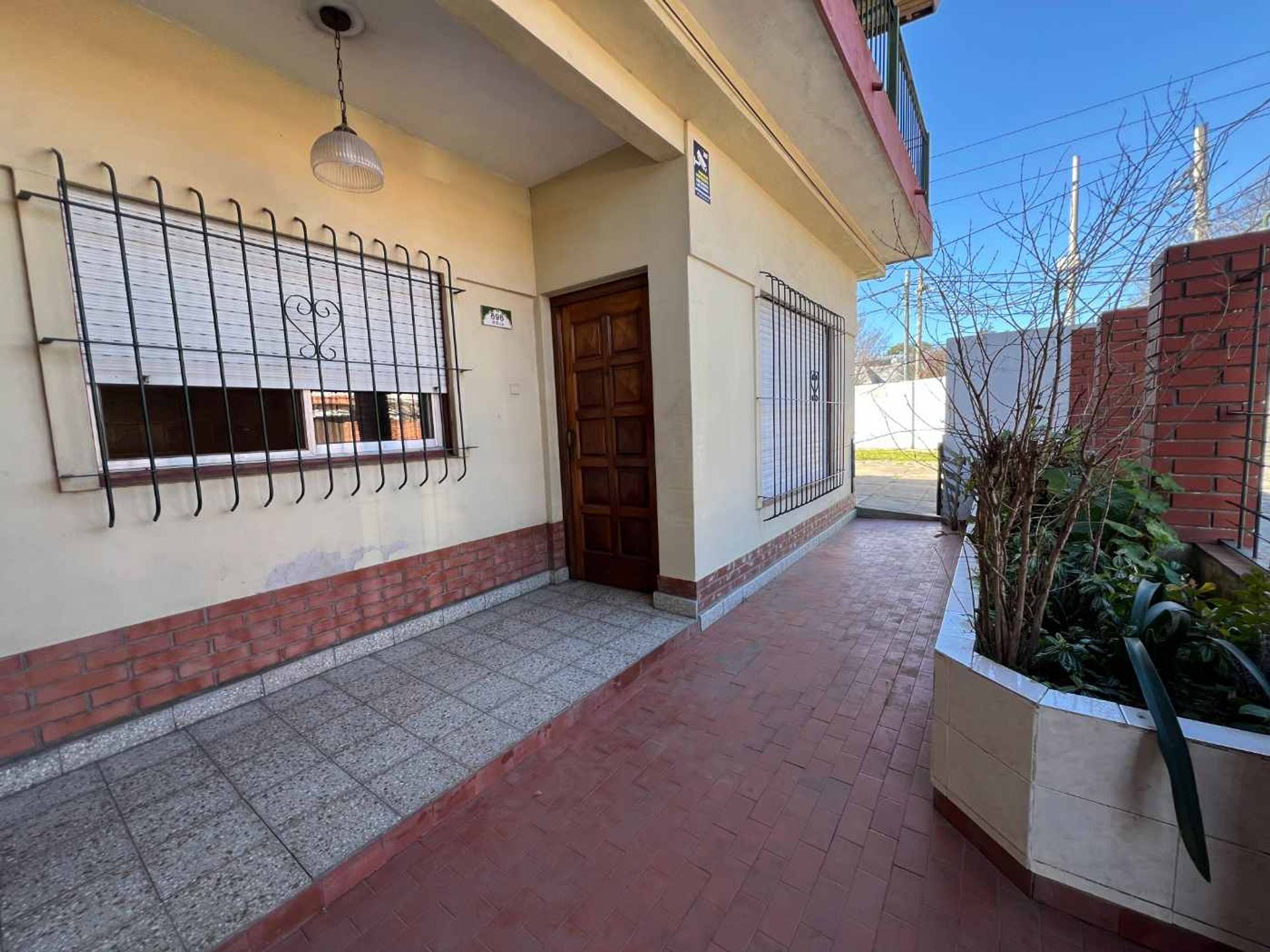 Venta Casa Multifamiliar En Boulogne Con Jardin