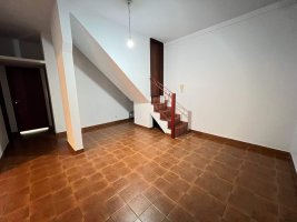 Venta Casa Multifamiliar En Boulogne Con Jardin